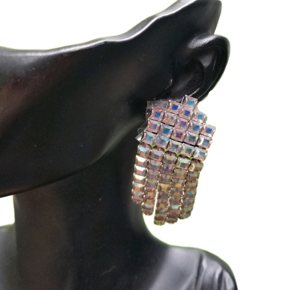 MONET VINTAGE IRRIDESCENT WATERFALL CASCADE RHINESTONE CLIP ON EARRINGS - Picture 2 of 7